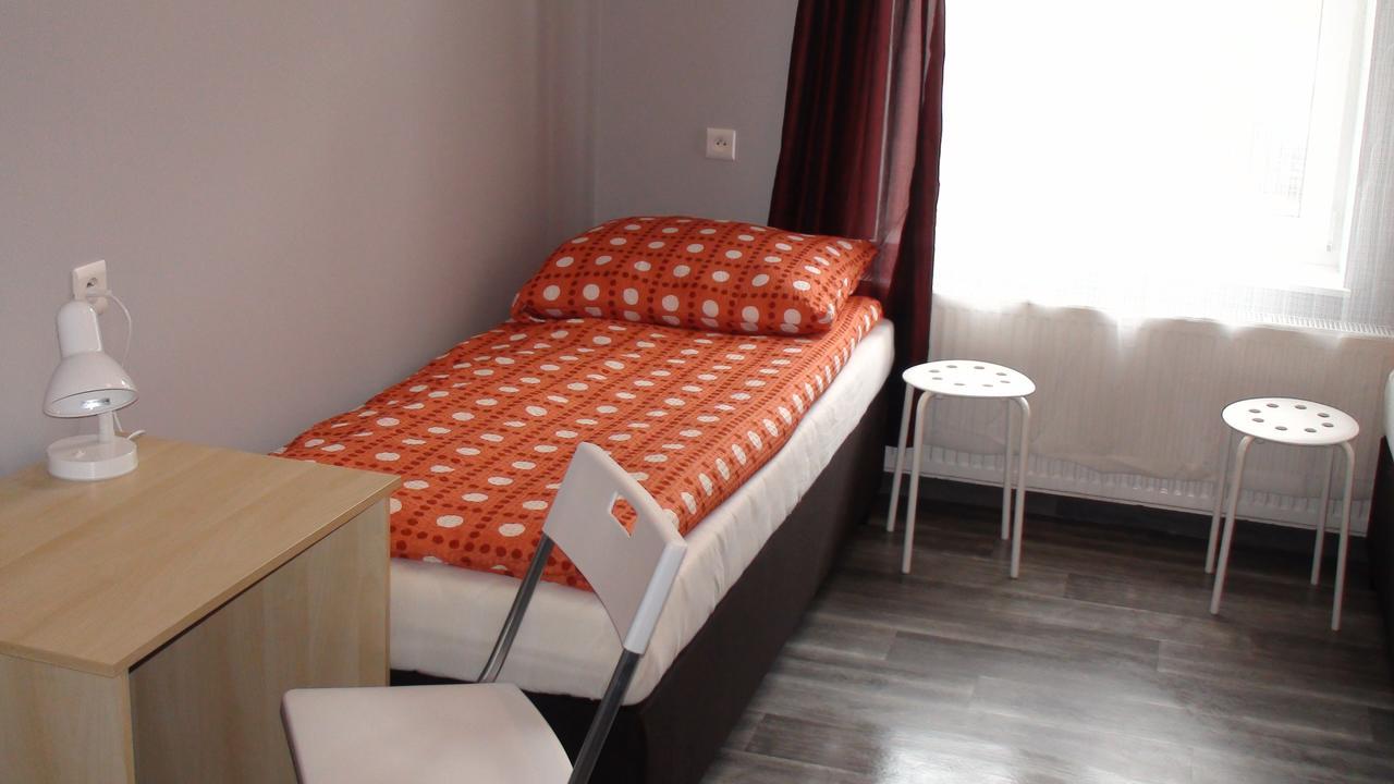 Hostel Kamienna Centrum Katowice Buitenkant foto