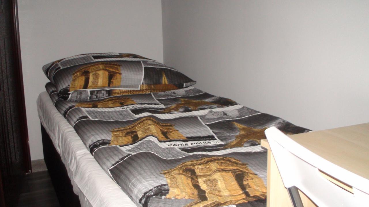 Hostel Kamienna Centrum Katowice Buitenkant foto