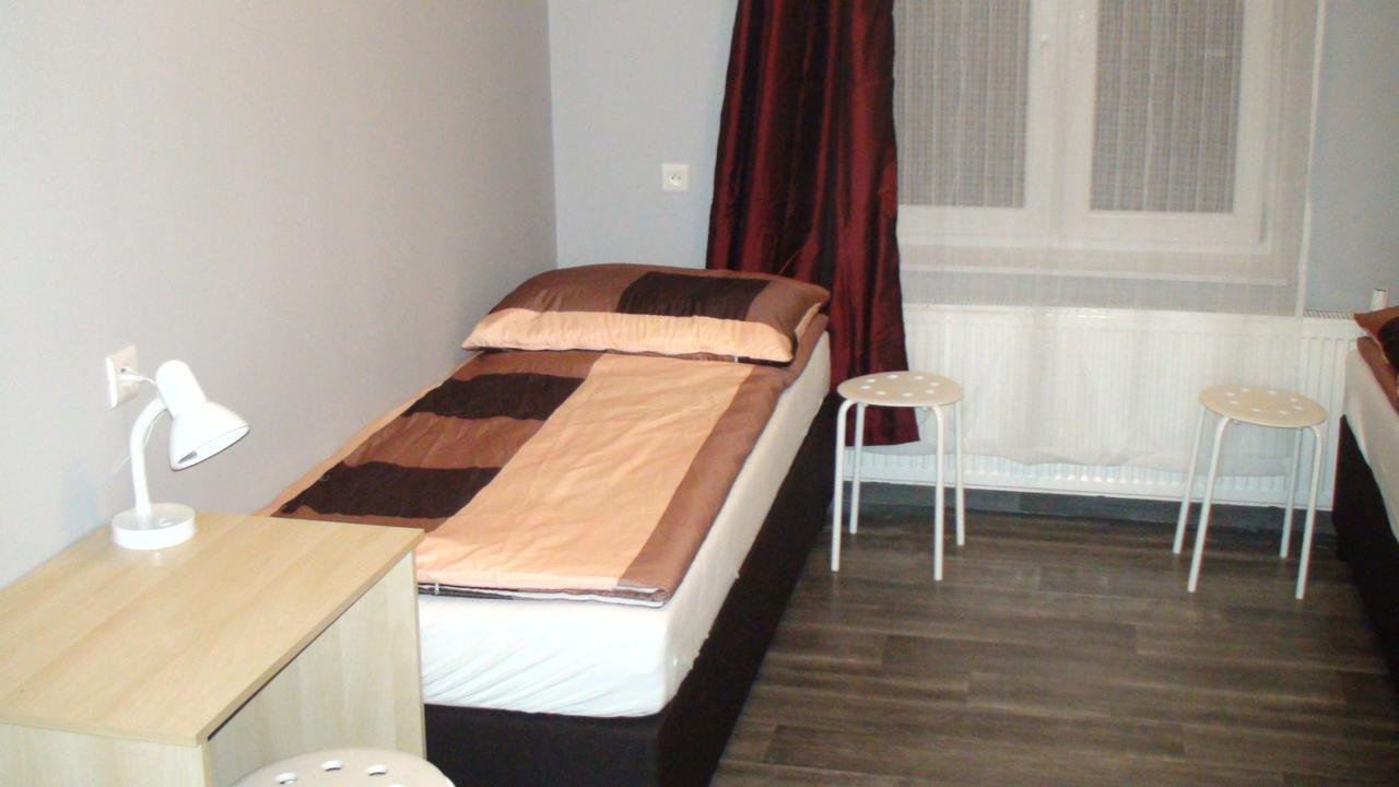 Hostel Kamienna Centrum Katowice Buitenkant foto
