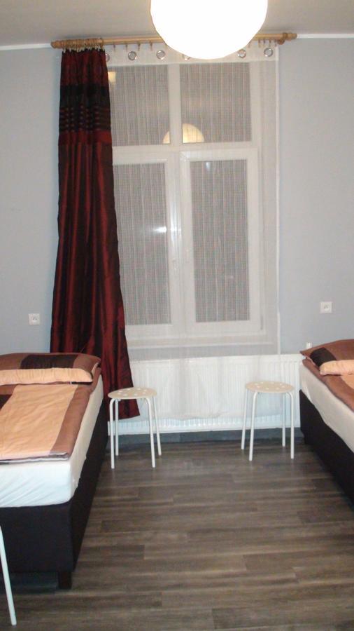 Hostel Kamienna Centrum Katowice Buitenkant foto